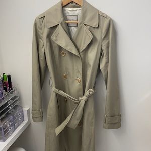 Aritzia Talula Babaton trench coat